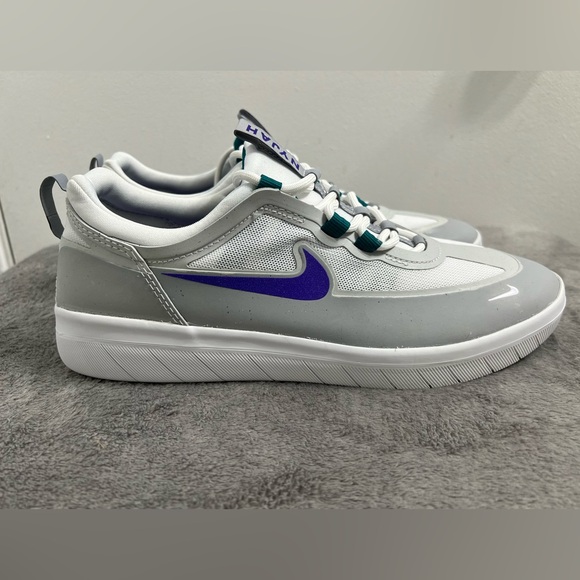 Nike SB Nyjah Free 2 Shoes - Picture 6 of 13